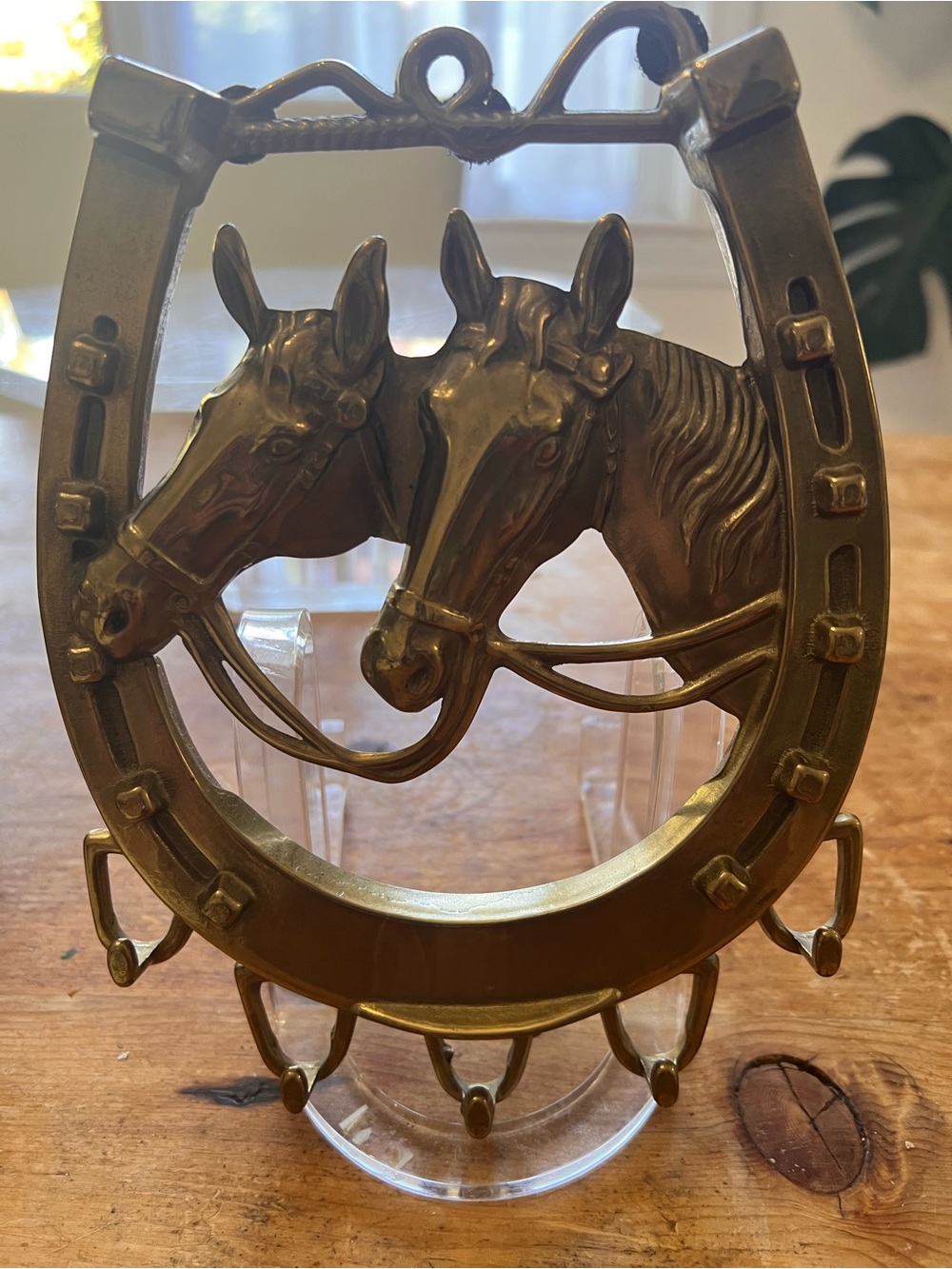 Vintage Brass Equstrian Horseshoe Double Horsehead Wall Mount Key Holdet